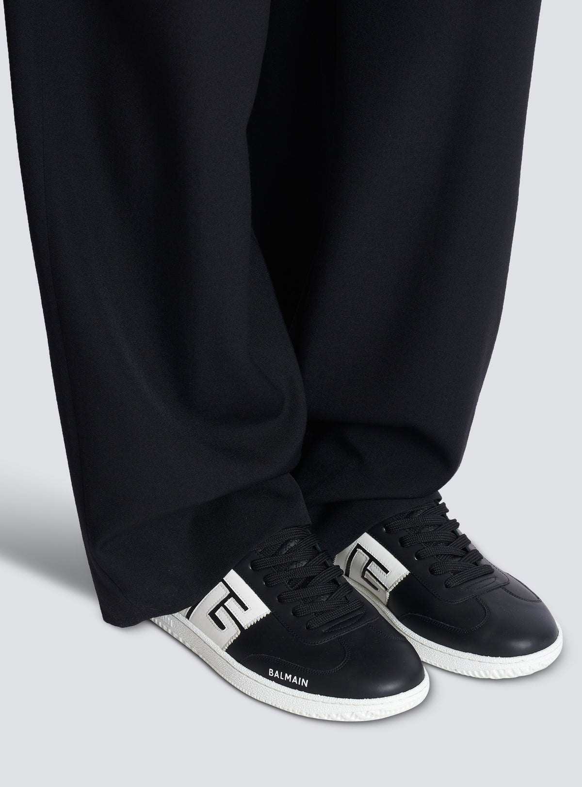 Baskets balmain swan en cuir de veau - Noir & Blanc