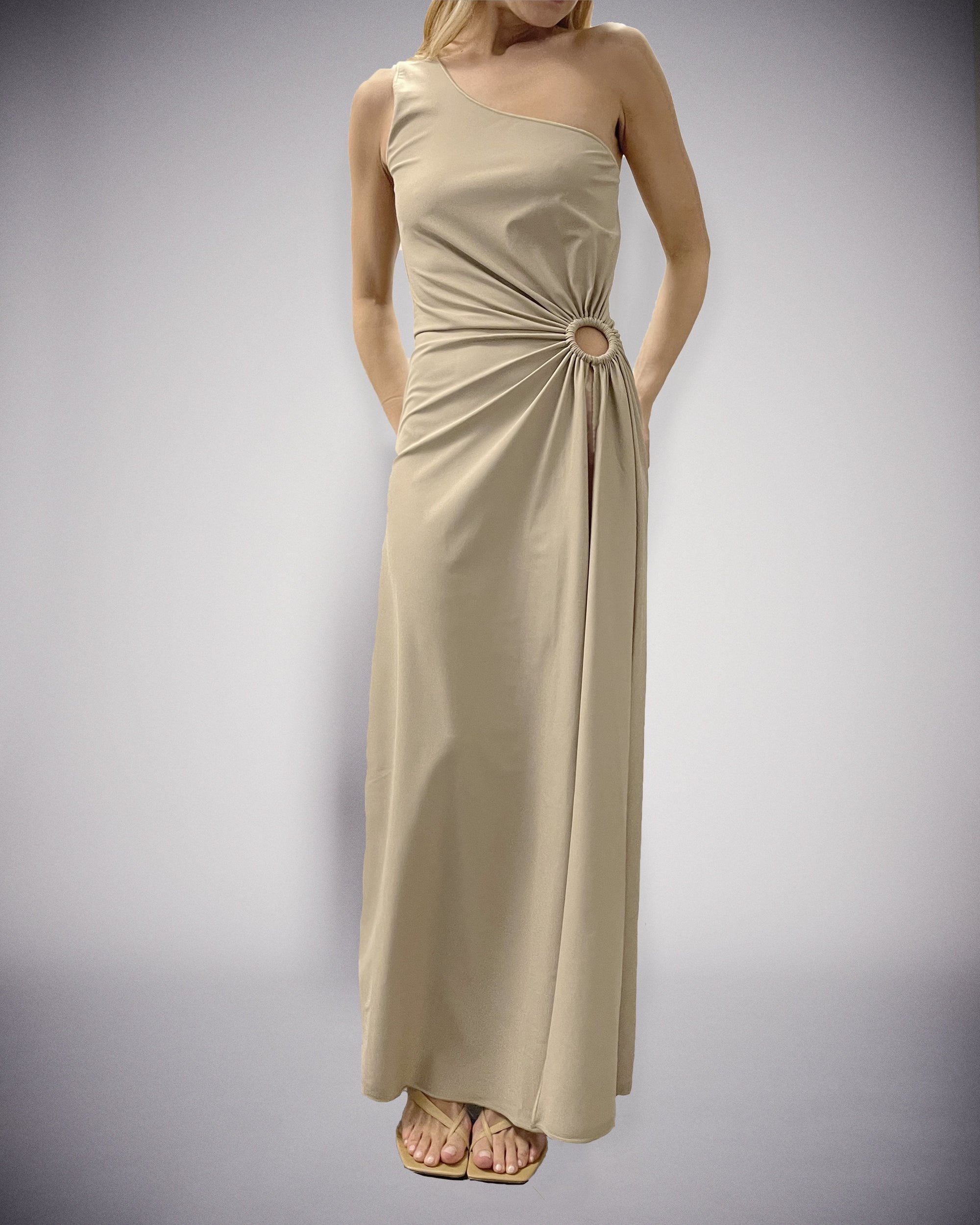 Robe longue asymétrique - Nude