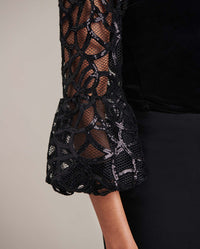 Black / T-Shirt Esmee