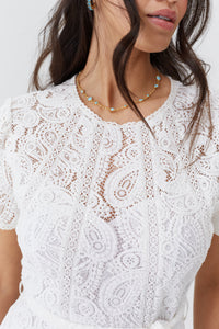 Robe Elara à manches courtes - White