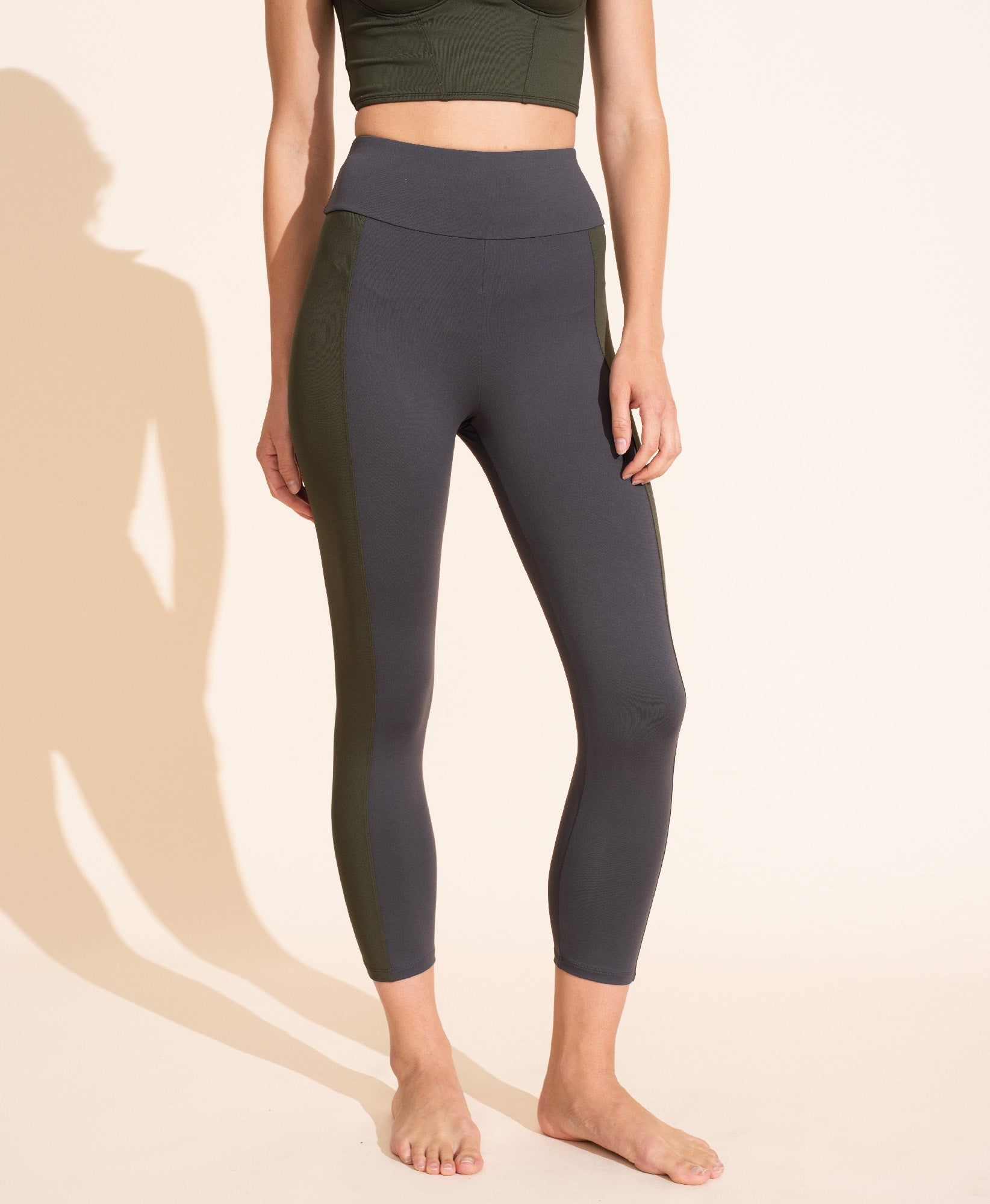 Therese Legging - Charcoal & Olive