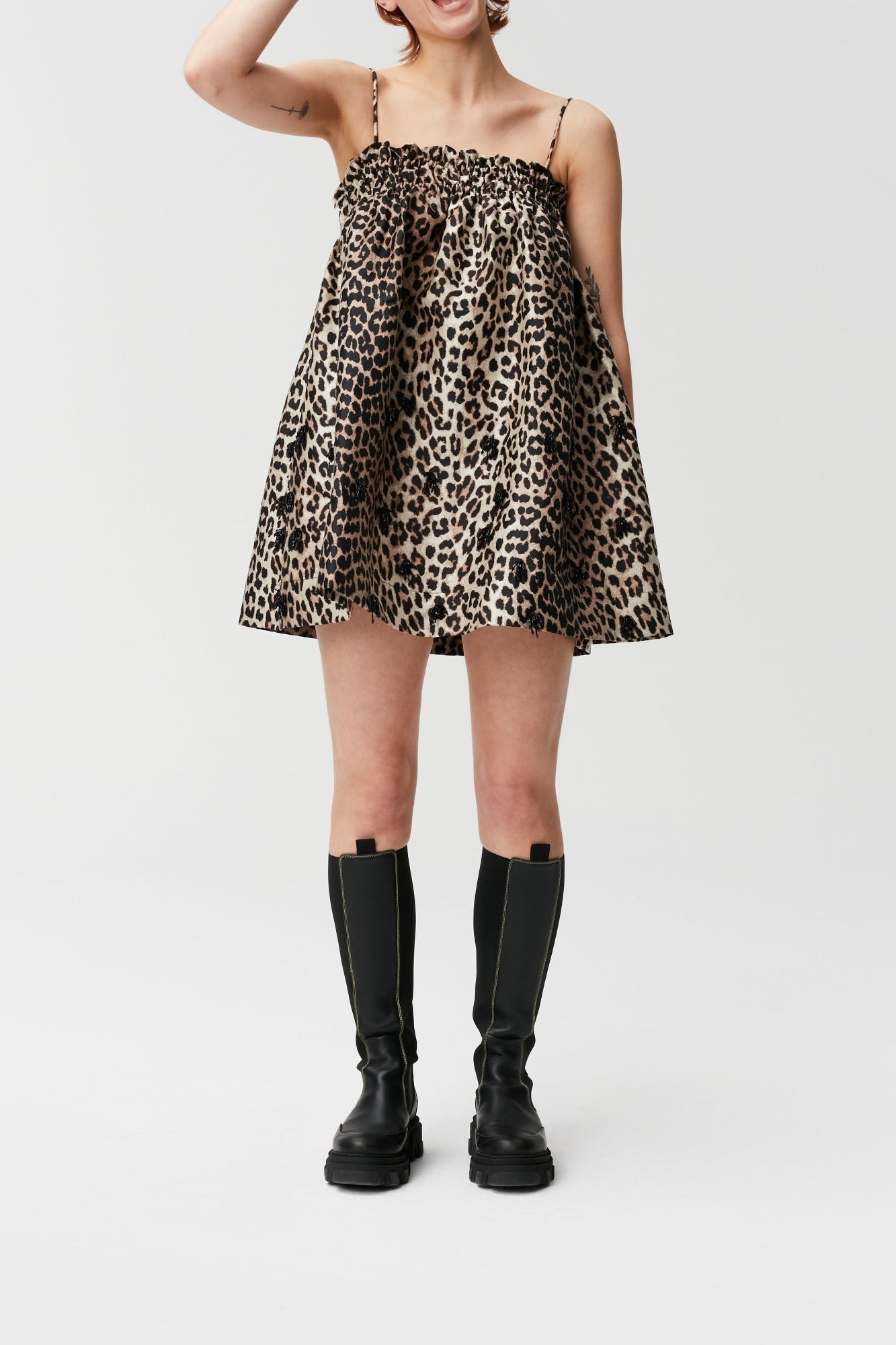 Short babydoll dress with embellishments - Leopard