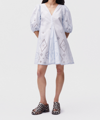 Robe courte à manches bouffantes en broderie anglaise - Illusion Blue
