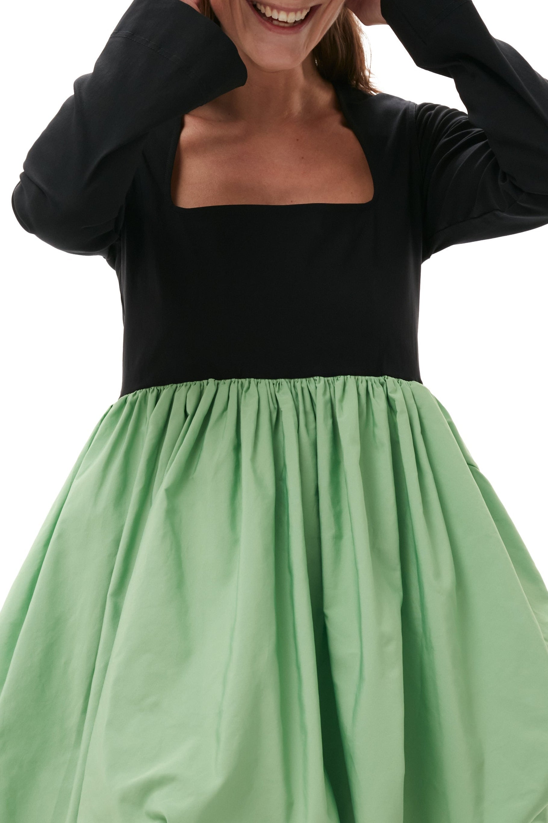 Short balloon dress in taffeta - Black