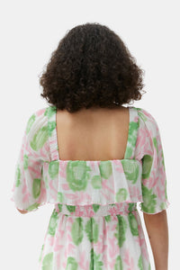 Robe midi en georgette plissée à smocks - Pink Tulle