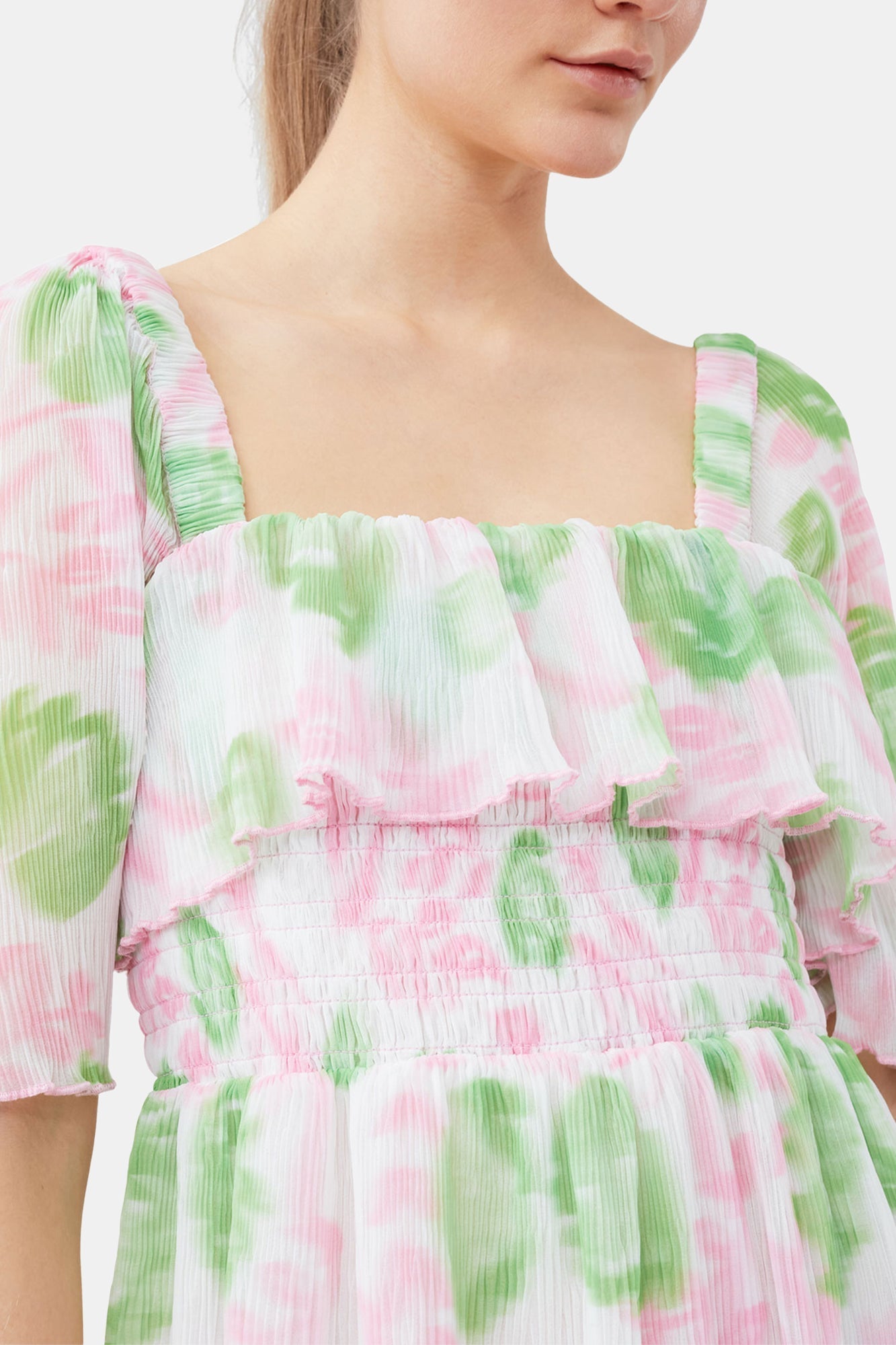 Robe midi en georgette plissée à smocks - Pink Tulle