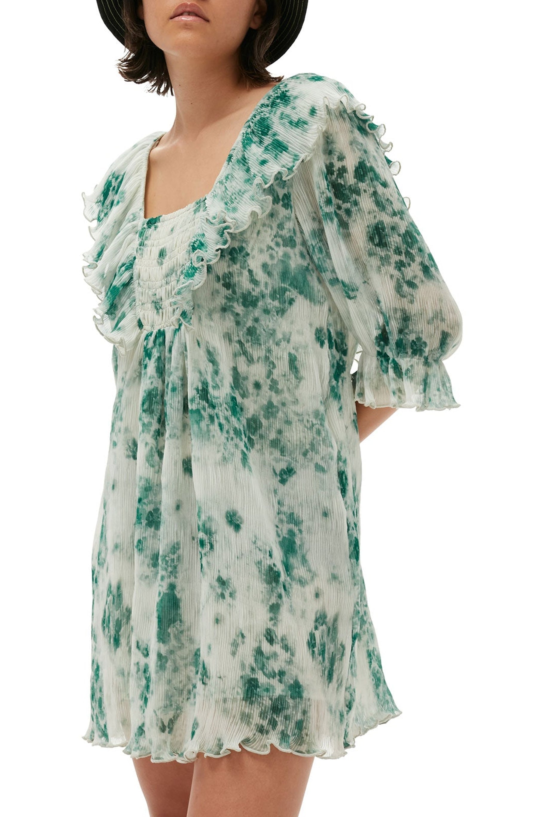 Robe courte à volants en georgette plissée - Egret