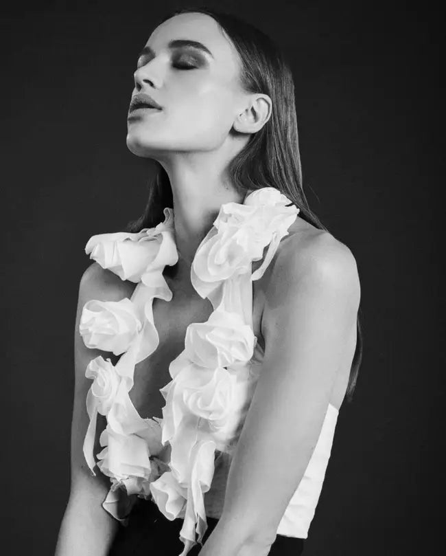 White / Top Fahela