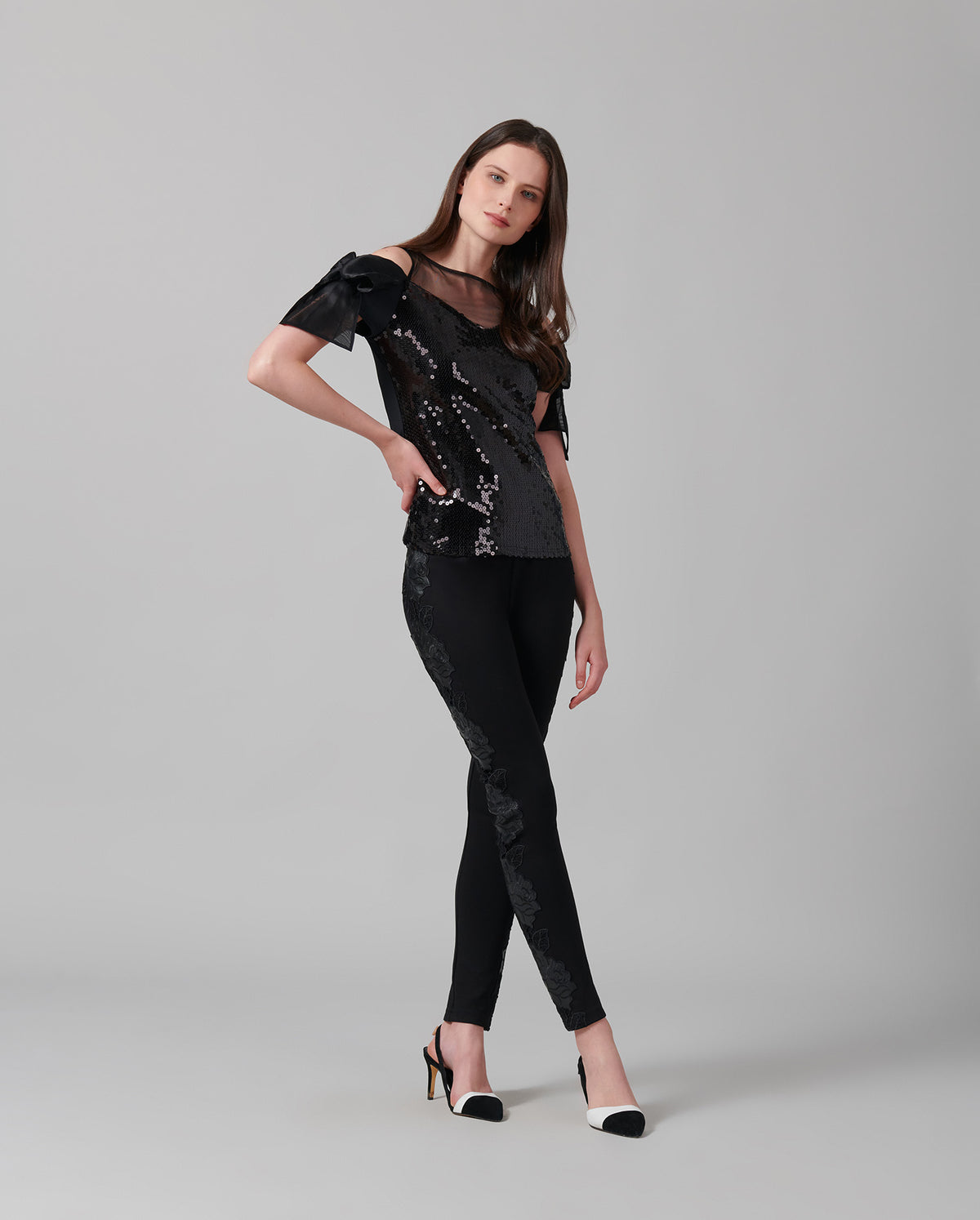 Black / T-Shirt Fasola