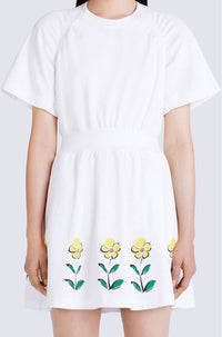 Robe T-shirt Akae Flower Field cintrée - White