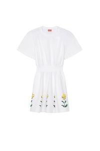 Robe T-shirt Akae Flower Field cintrée - White