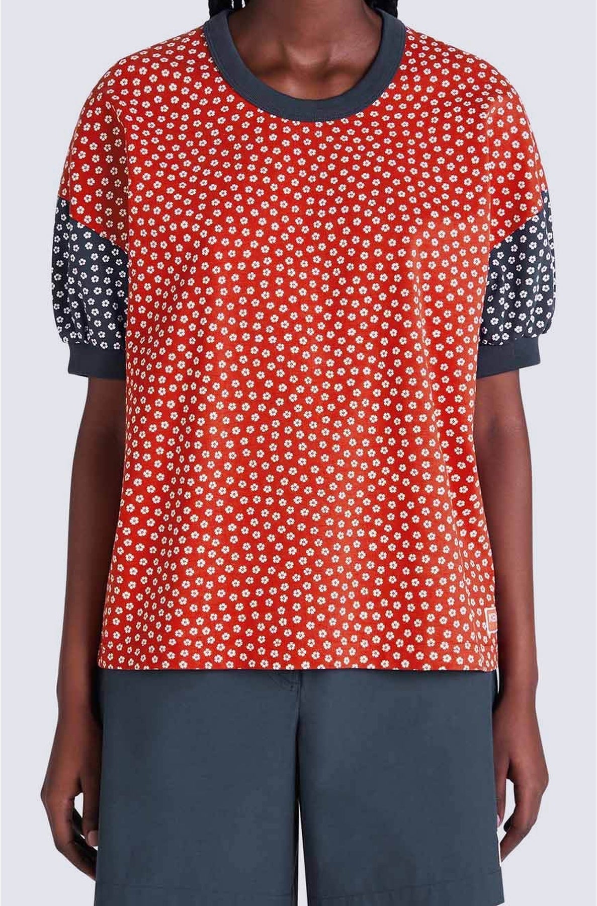 T-shirt Sakura Flower - Medium Red