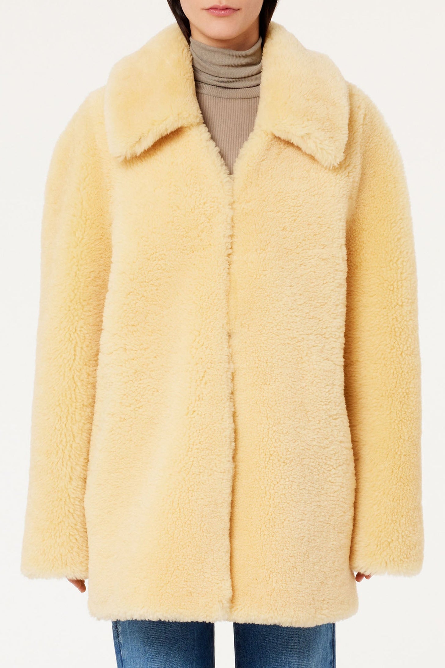 Manteau court en peau lainée - Vanilla Cream