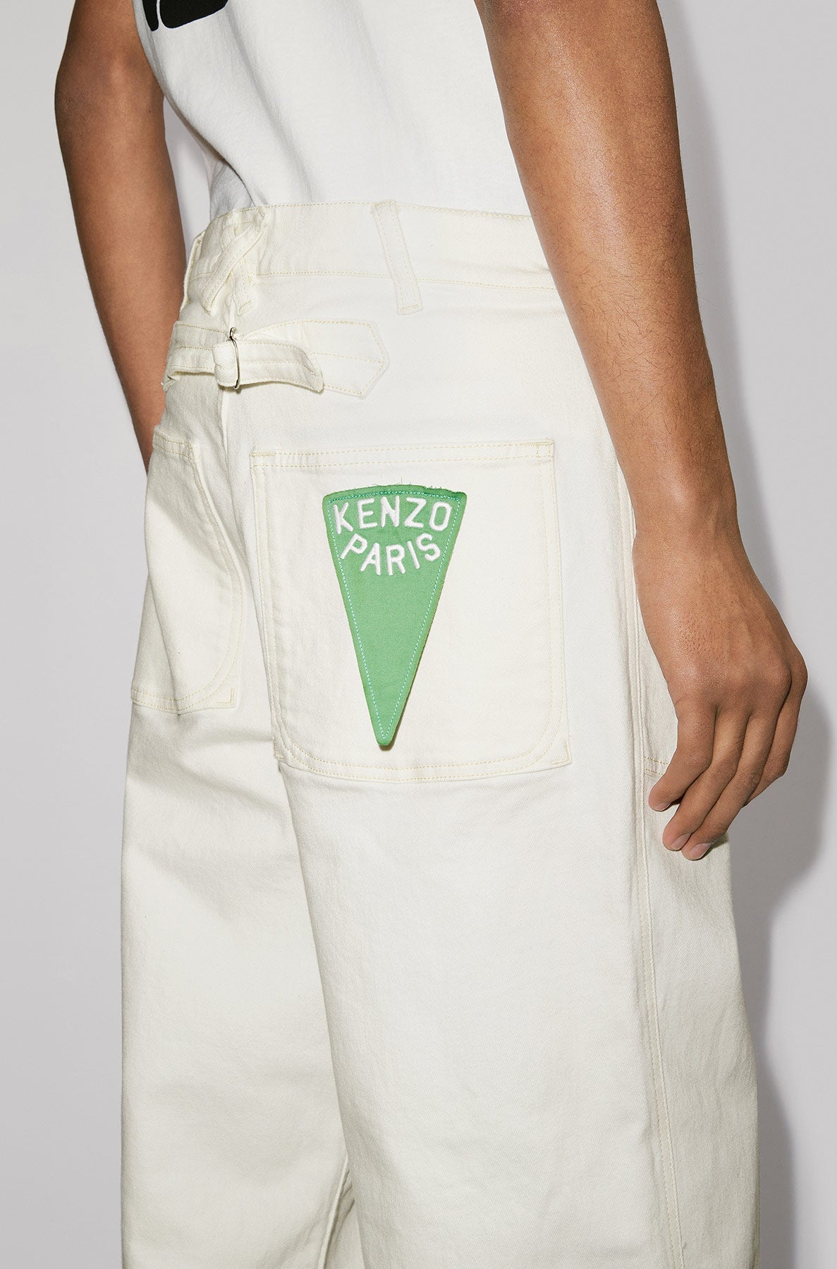 2qty DEJÀ VU 75€ / Pants - BLEACHED WHITE DENIM