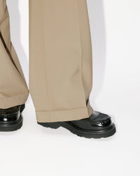 Pantalon de tailleur en laine vierge - Dark Beige