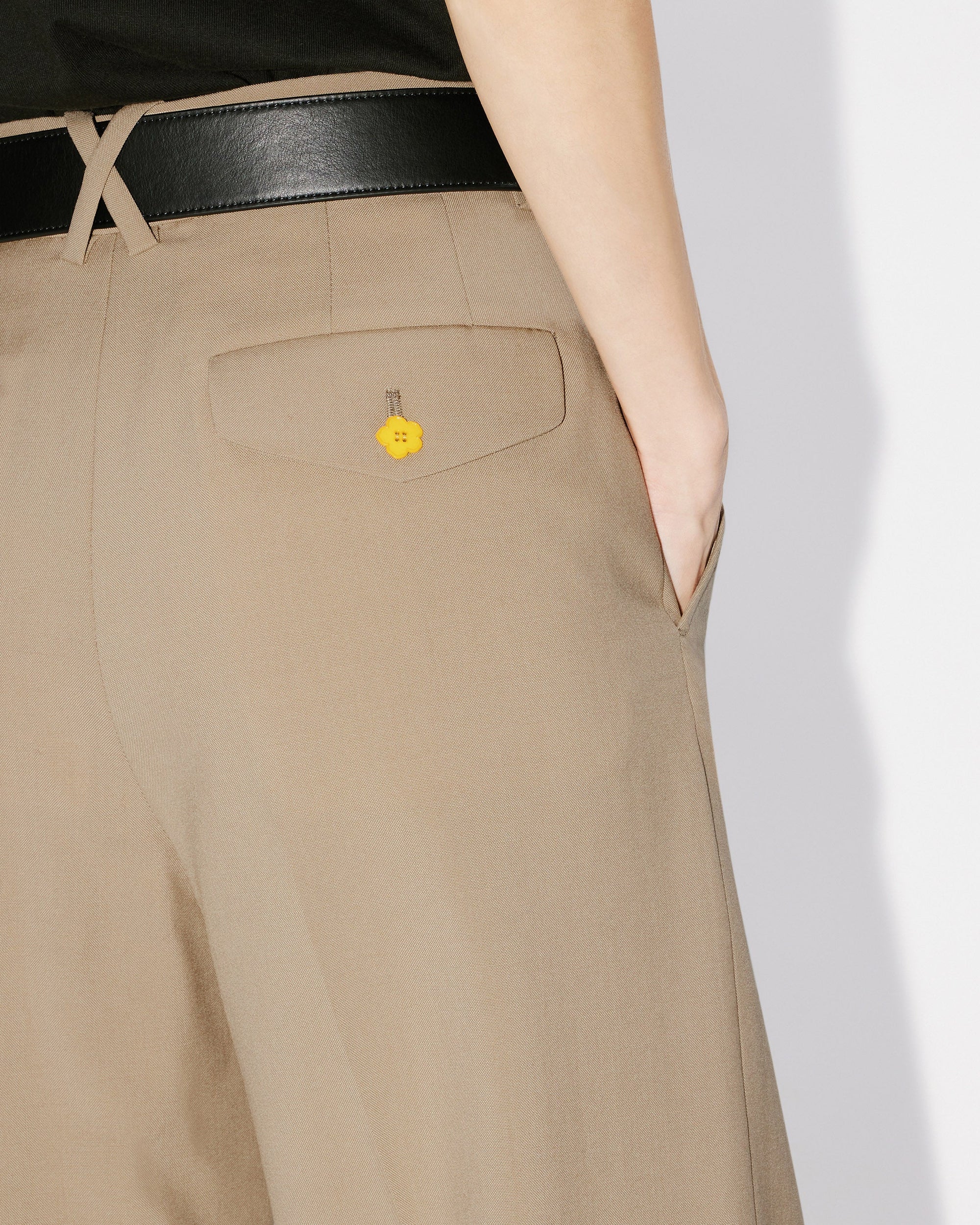 Pantalon de tailleur en laine vierge - Dark Beige