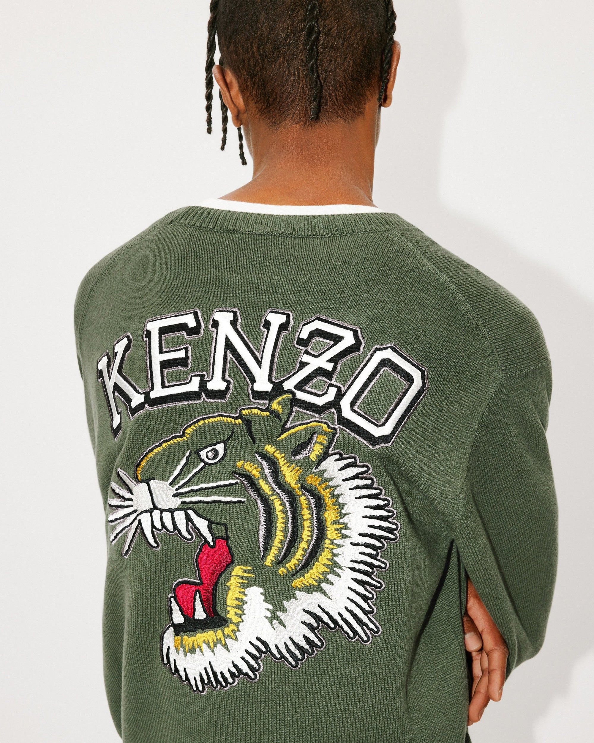 Pull brodé "Tiger Varsity" en laine - Dark Khaki