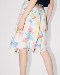 Drawn Flowers Pleated Skirt