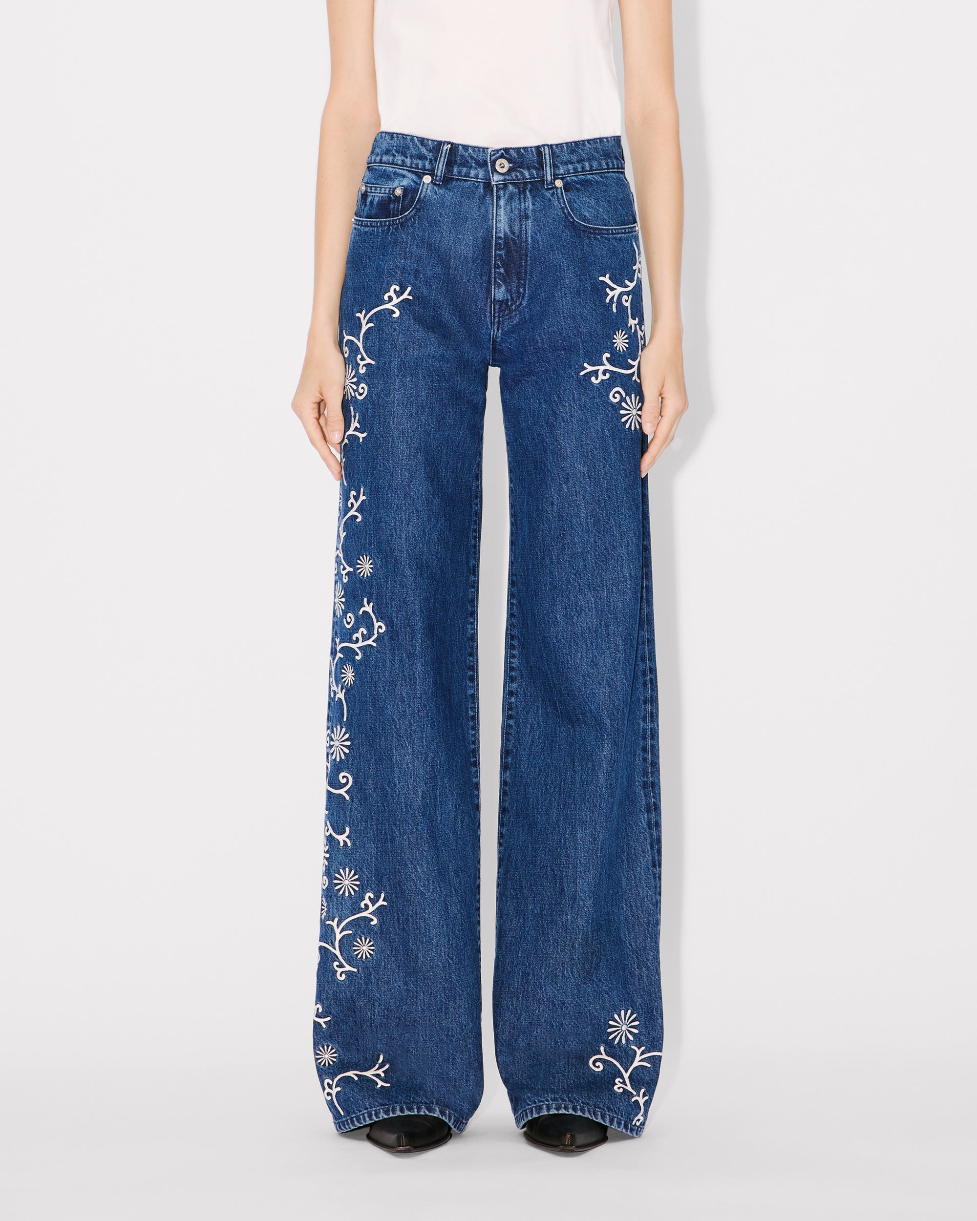 Ayame Regular Waist Fit Jeans