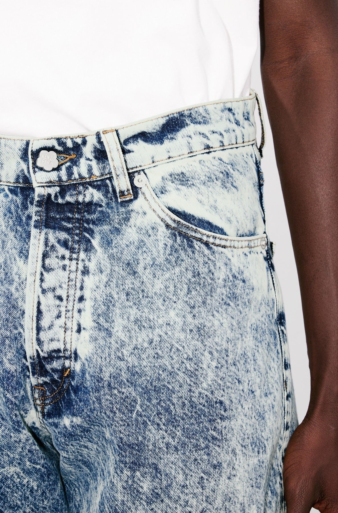 Loose Botan Jeans - Snow Bleached Blue Denim