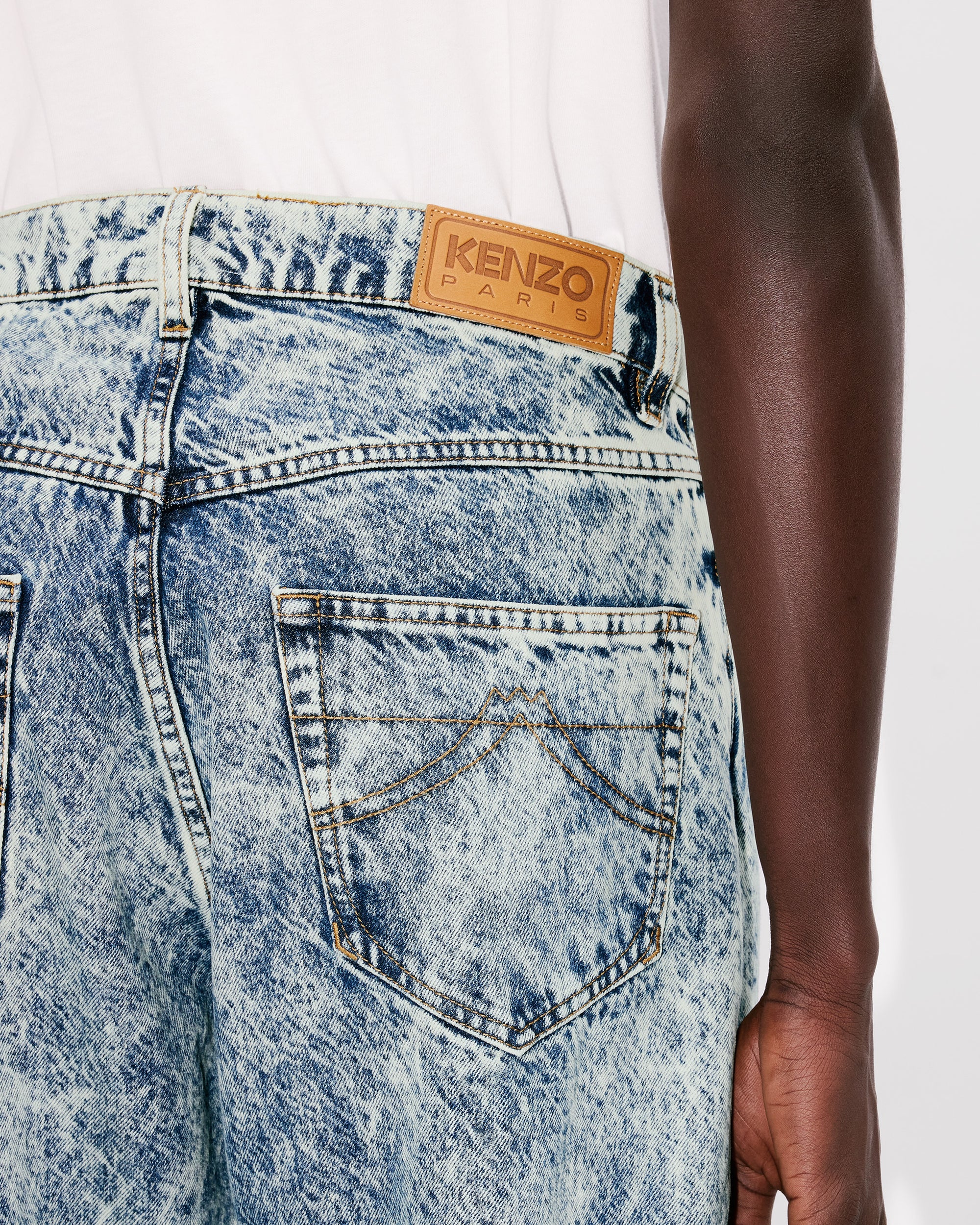 Botan Loose Fit Jeans