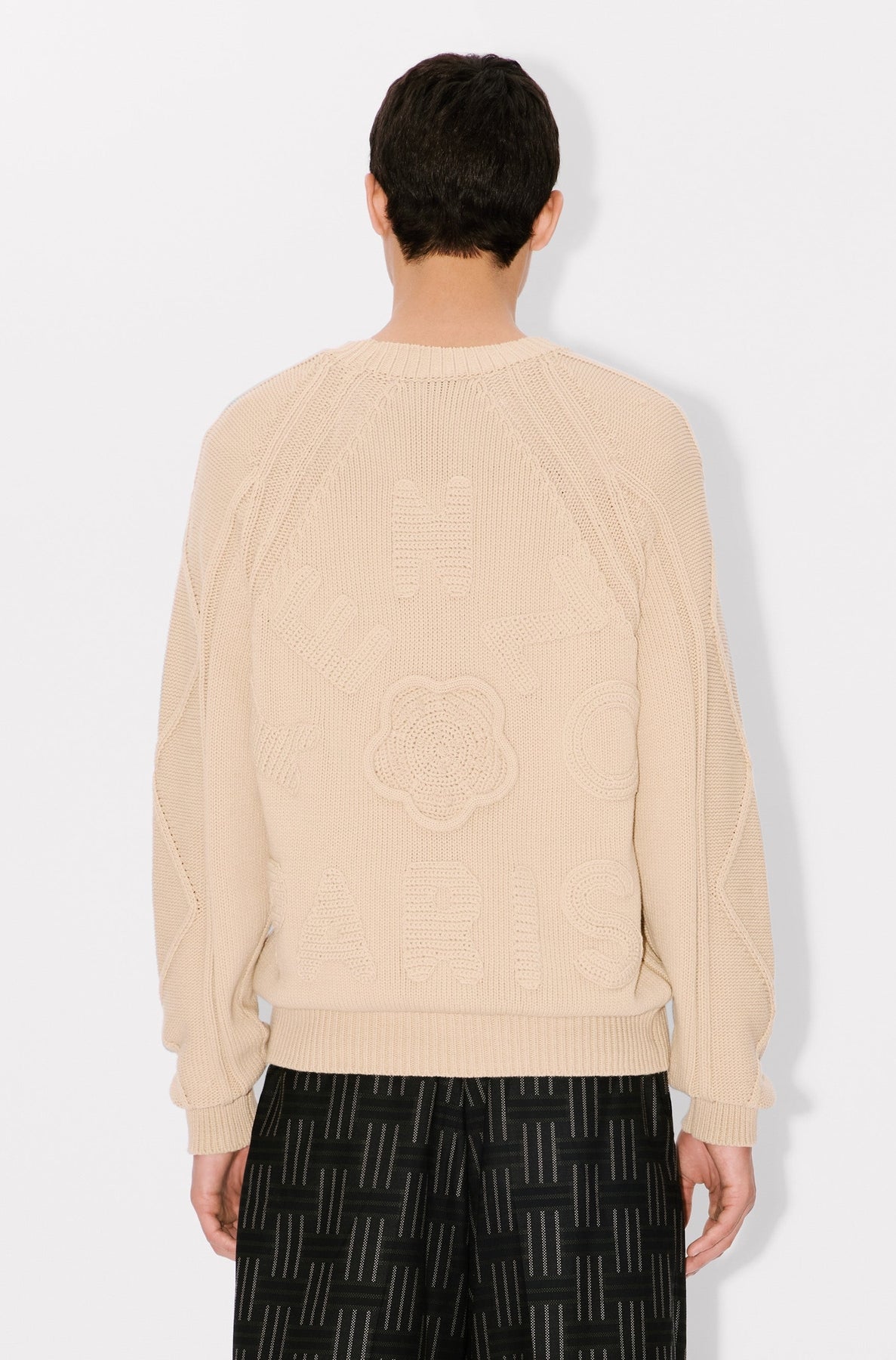 Pull en maille torsadé crocheté à la main - Beige