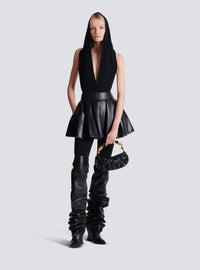 Jupe courte plissée en cuir synthétique - Noir