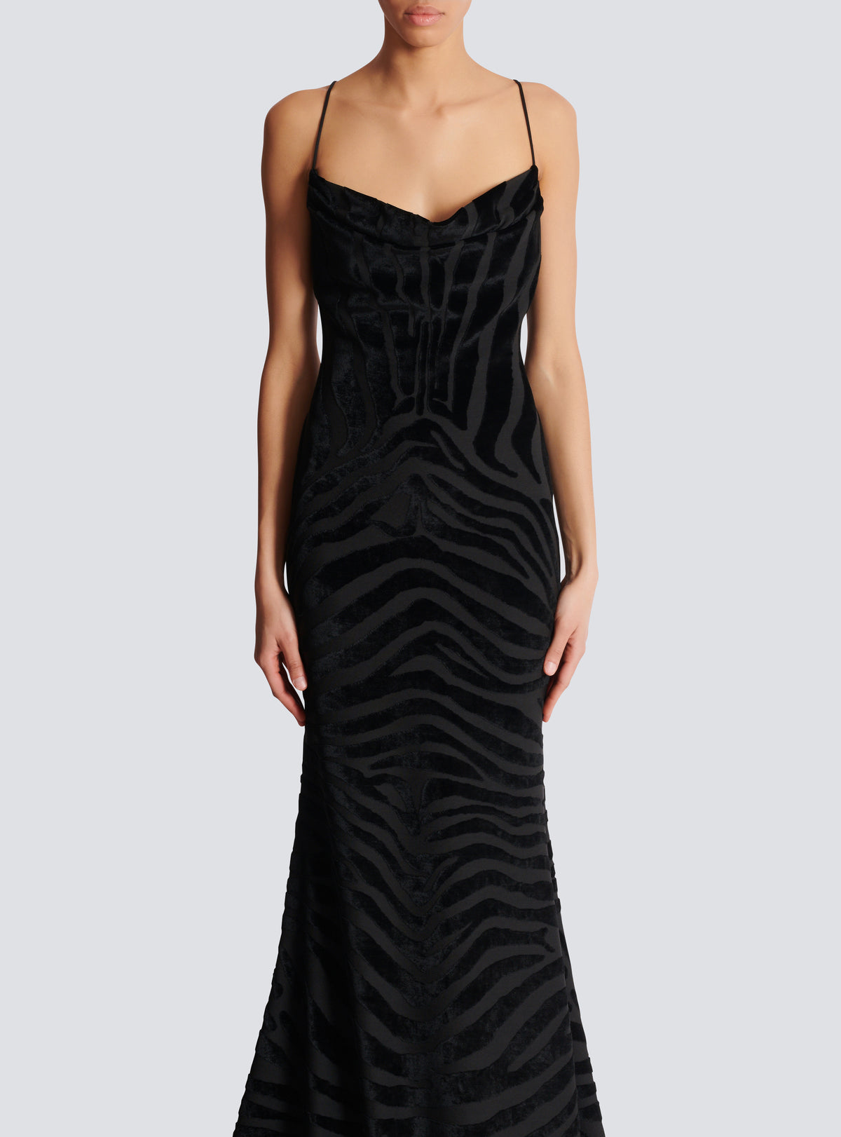 Robe longue en velours zébré à fines bretelles - Noir
