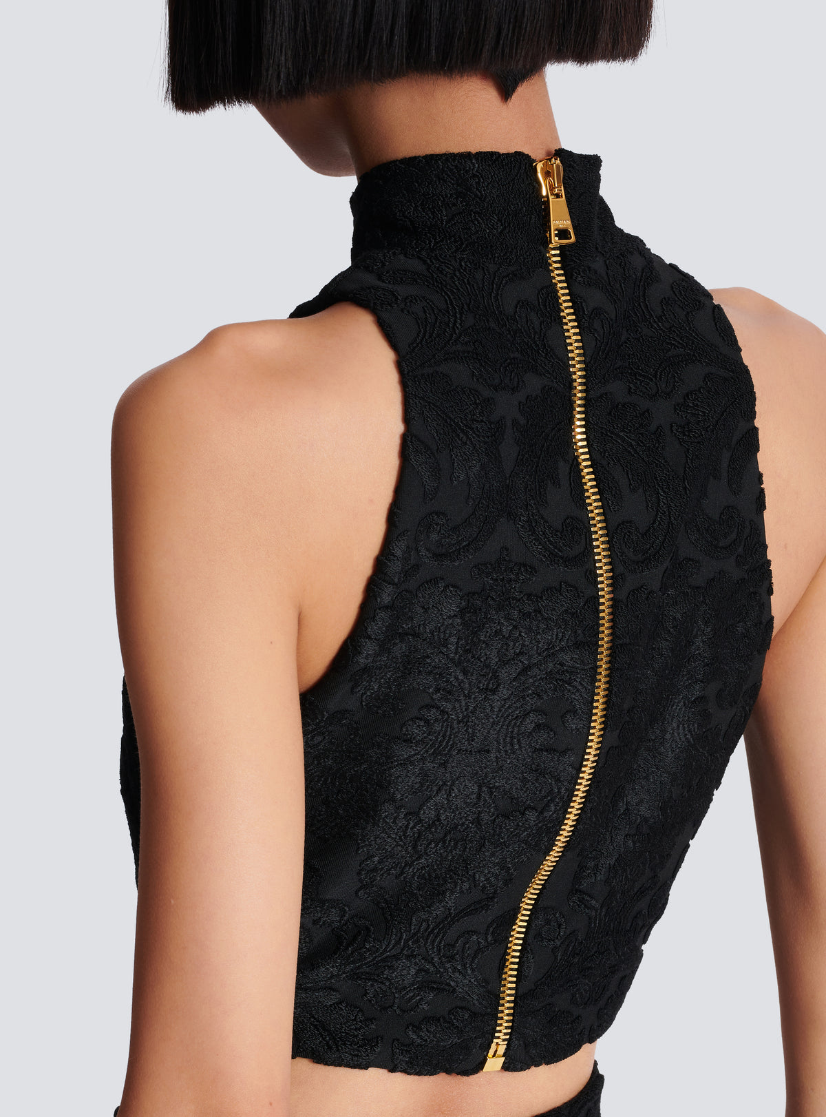 Top à boutons et motif baroque - Noir