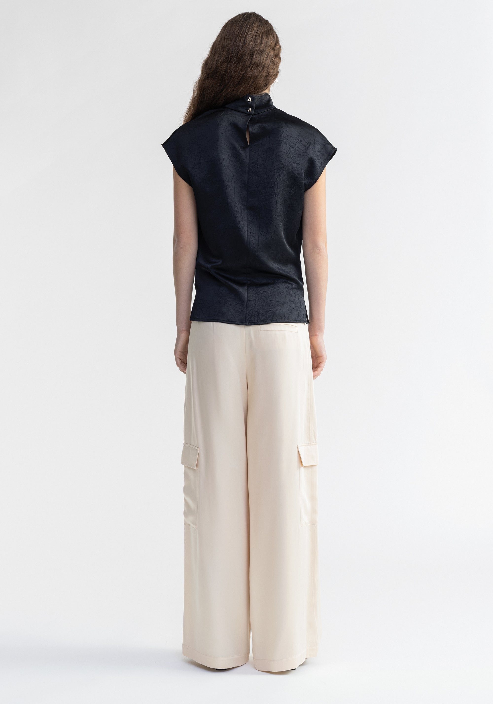 Blouse Flora à col roulé - Black