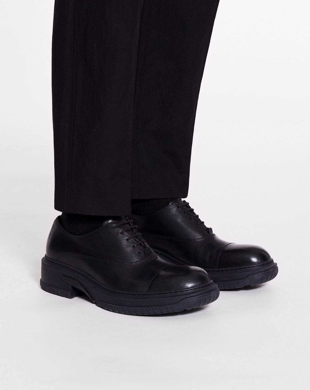 ZZNO STOCK NOIR/ANTHRACITE RICHELIEU AVEC SEMELLE EN CAOUTCHOUC