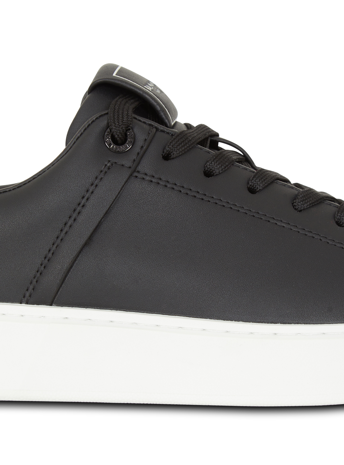 Baskets b-court en cuir de veau - Noir & Blanc