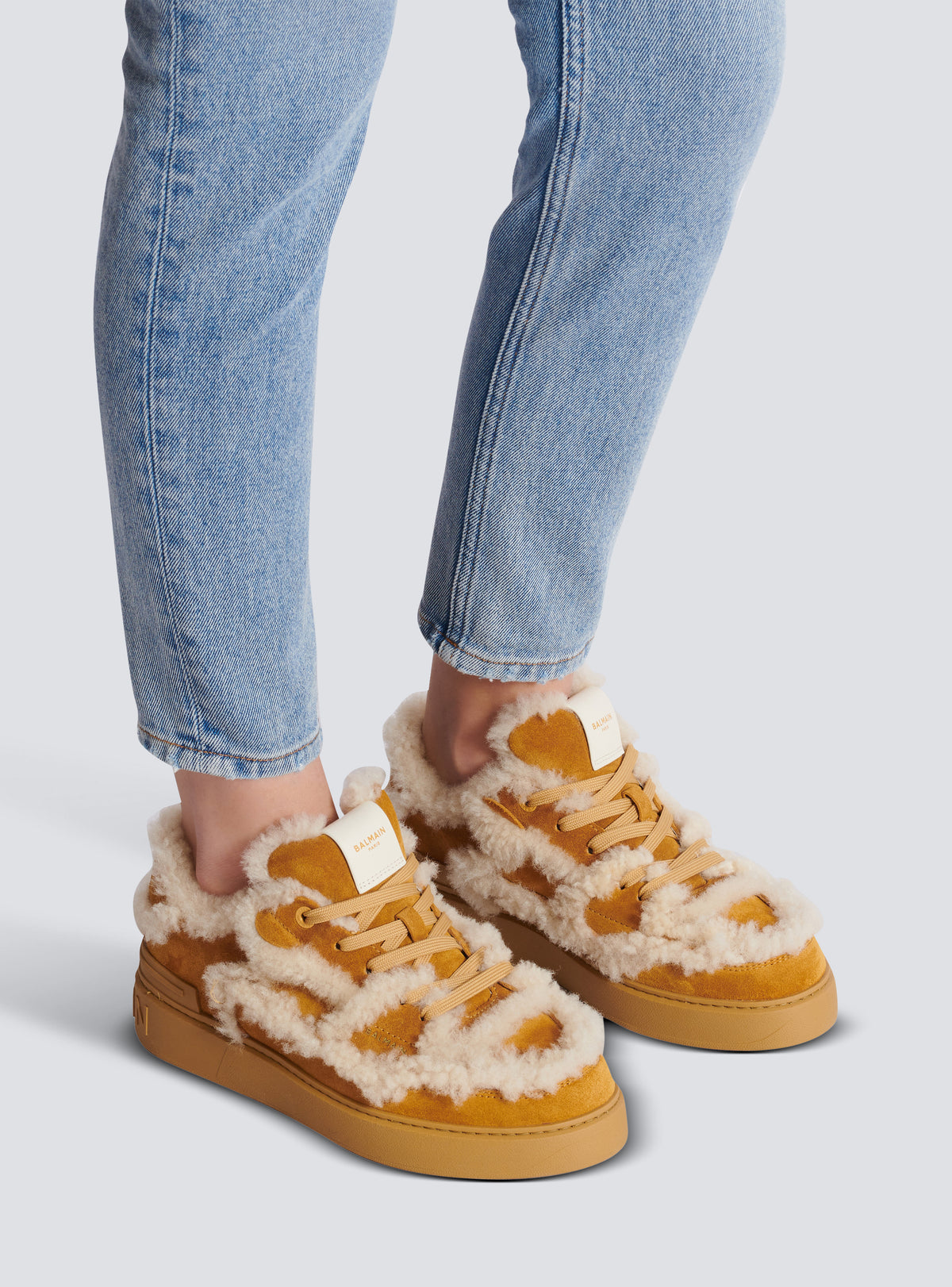 Baskets b-court flip en mouton retourné - Cognac