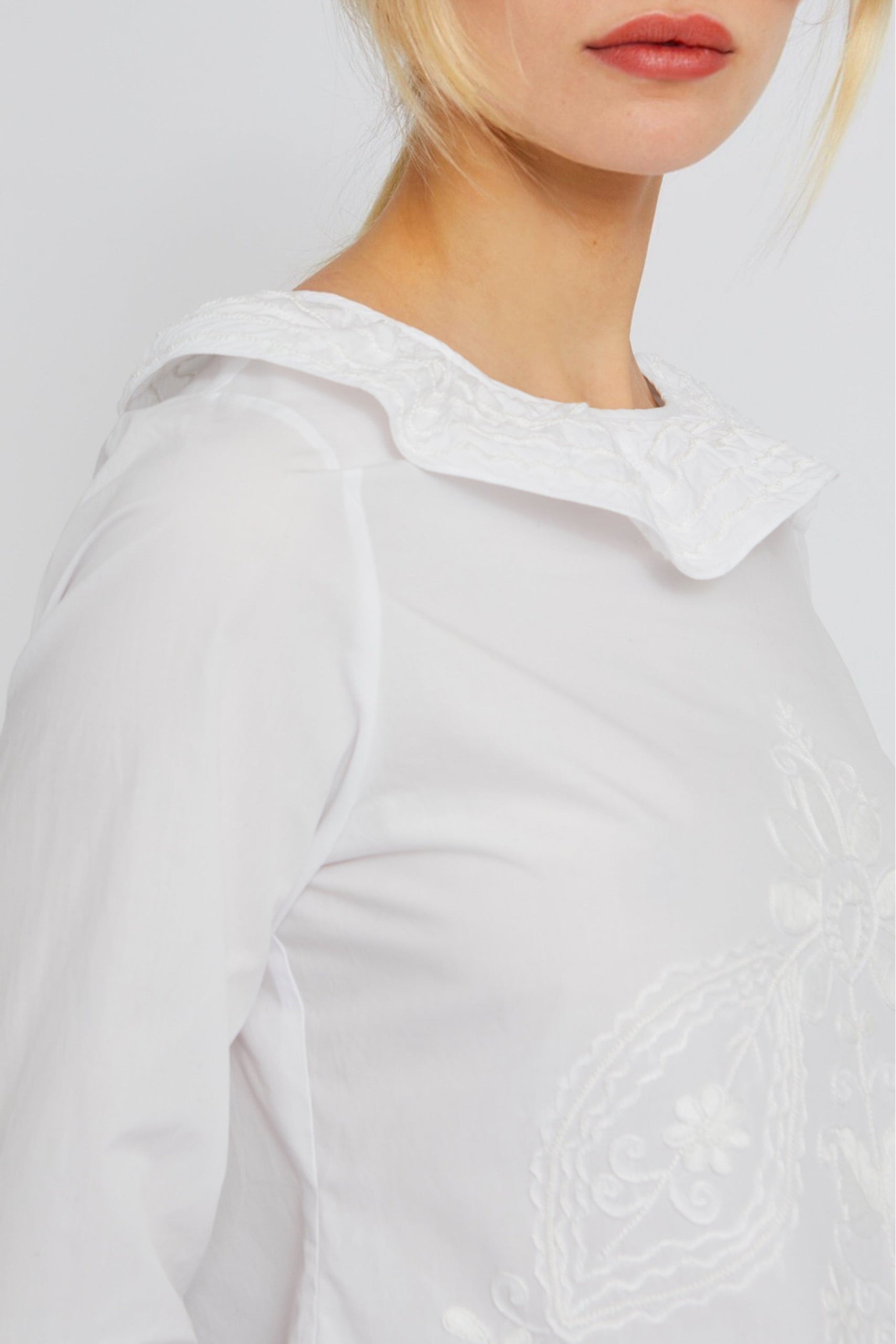Blouse Fred à col claudine - White