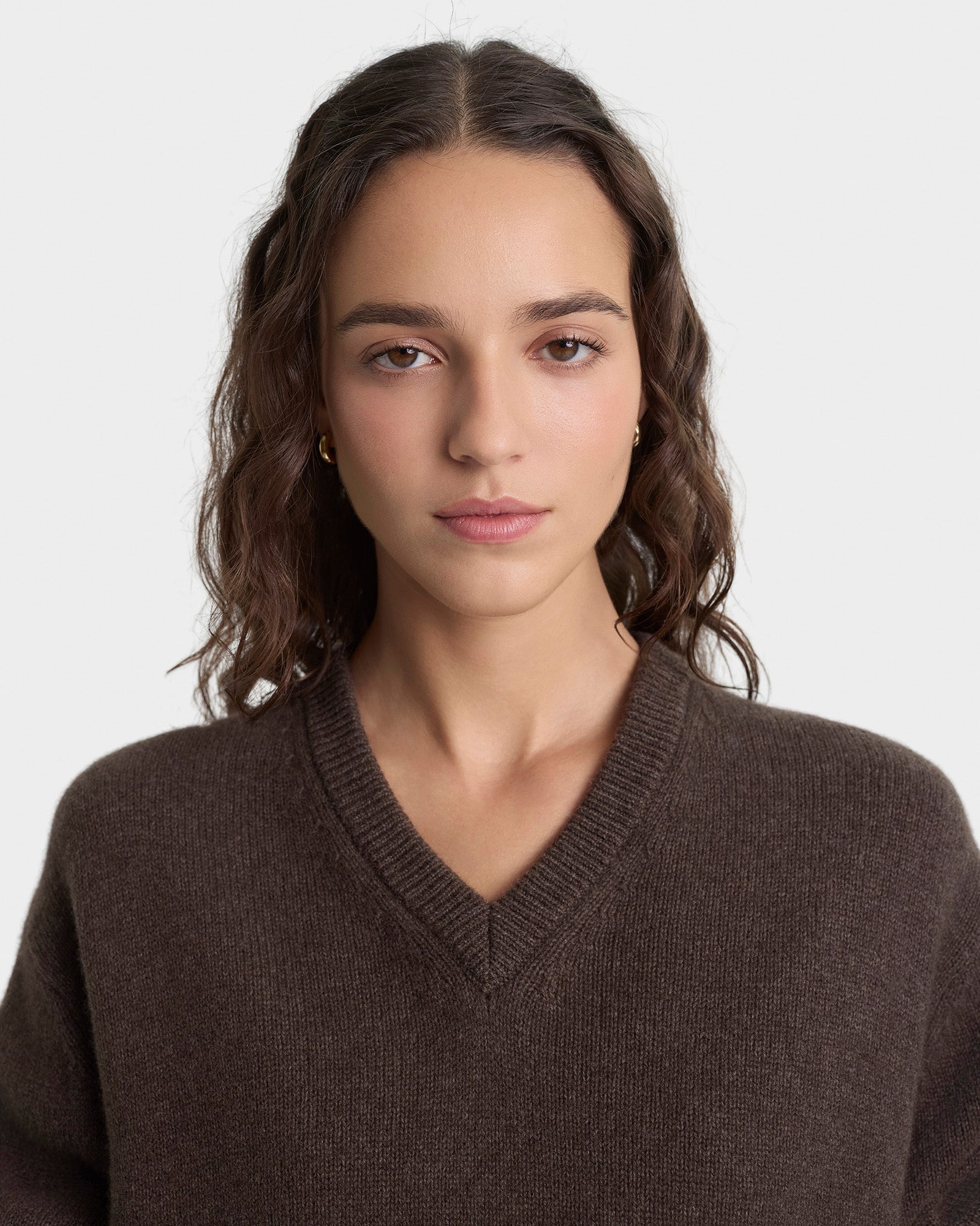 Pull en cachemire à col en V SRC - Caramel