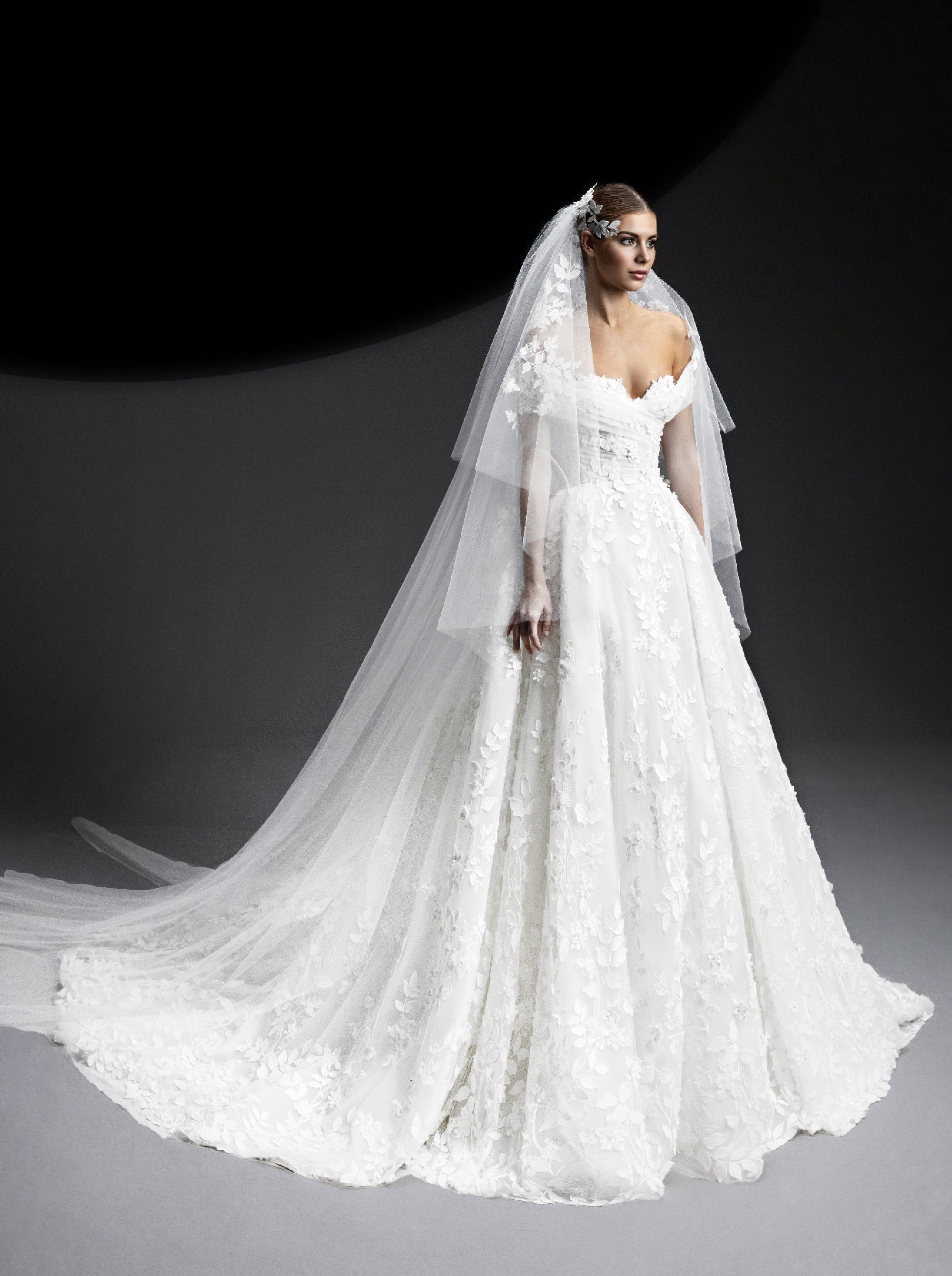 Lace appliqué voile - Whisper White