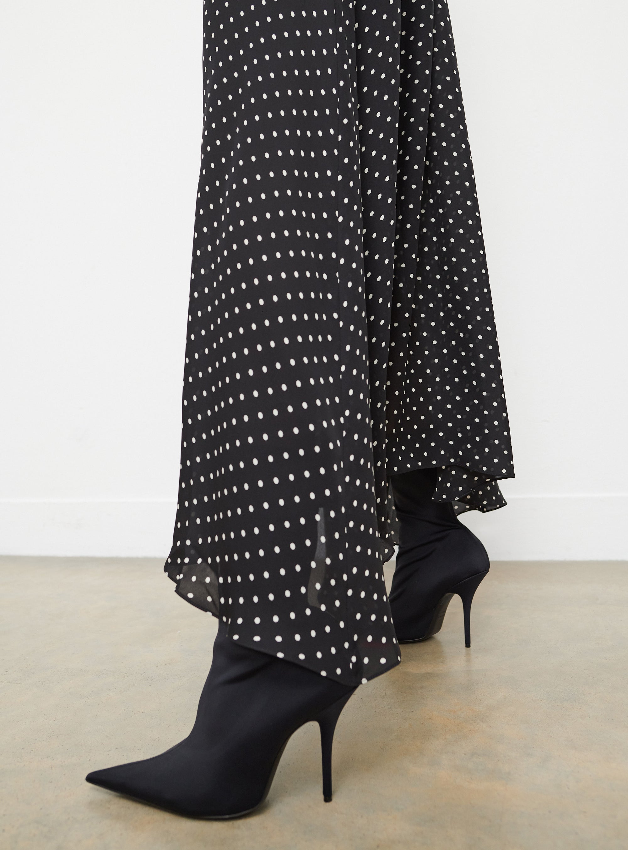 Flared skirt in silk - Black Polka Dot