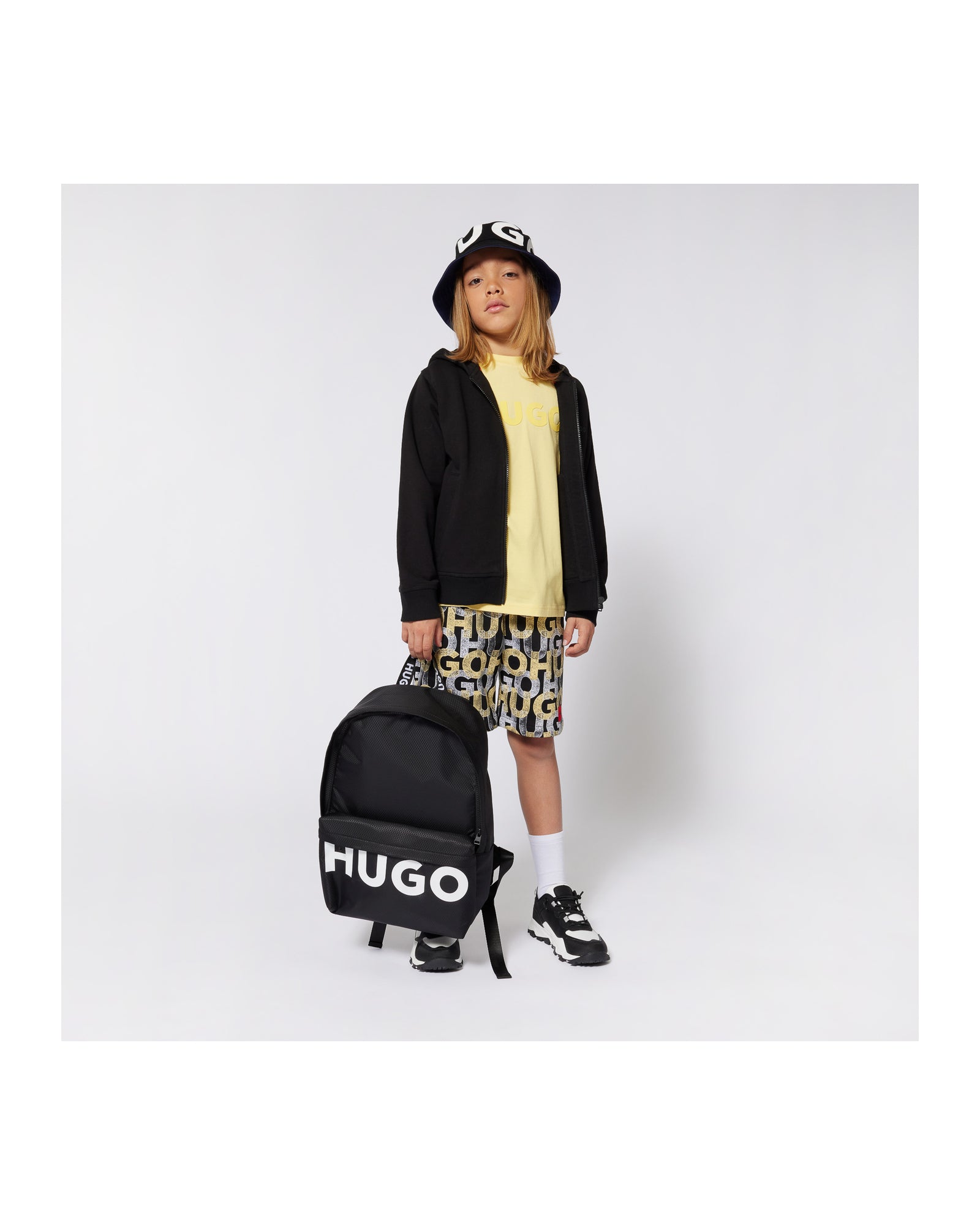 CARDIGAN A CAPUCHE