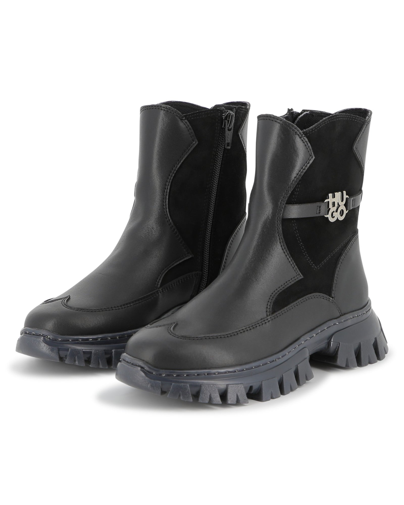 BOTTINES