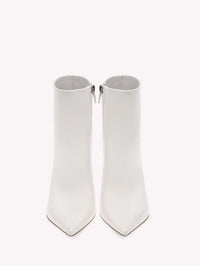 Avril 105 patent leather ankle boots - White
