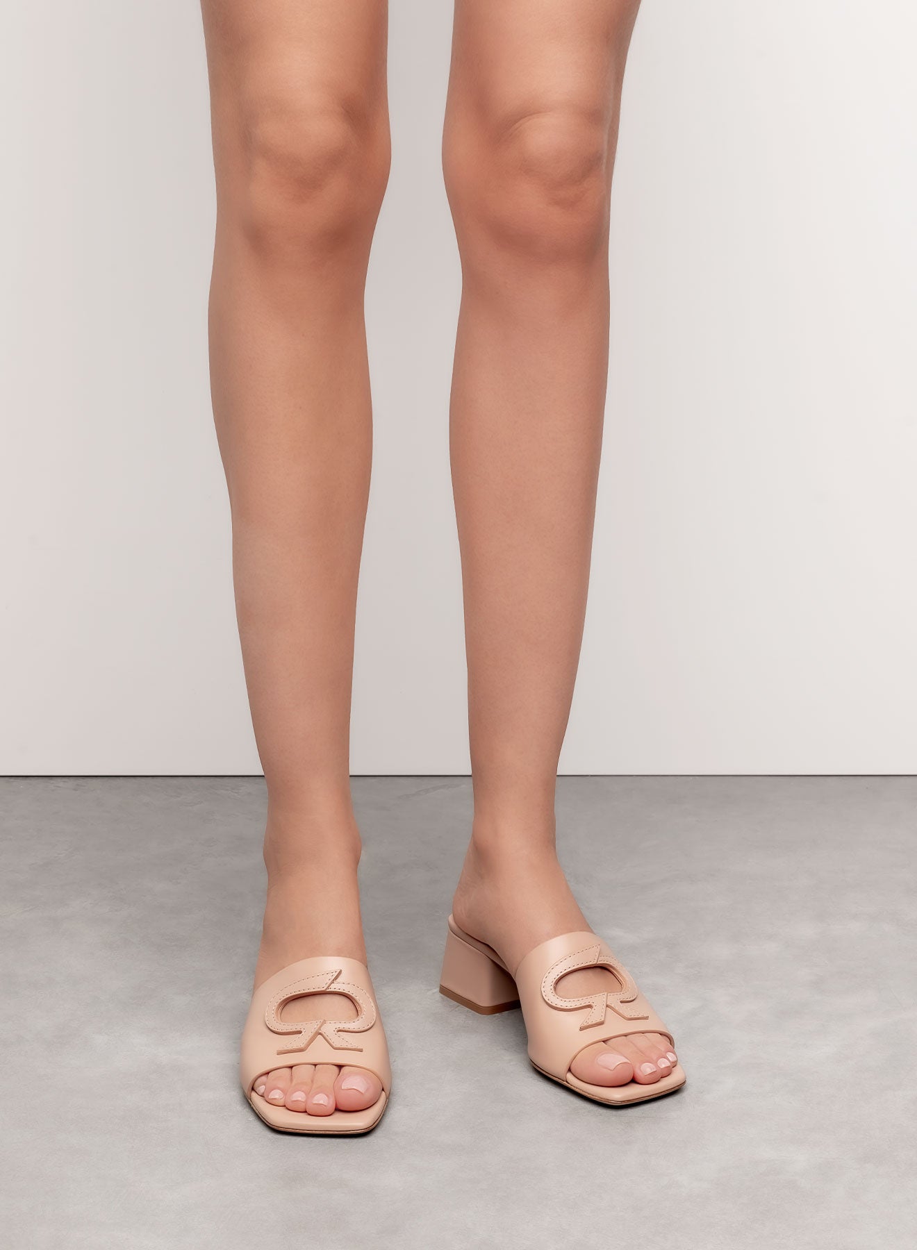 Sandales Ribbon 45 en cuir lisse - Rose
