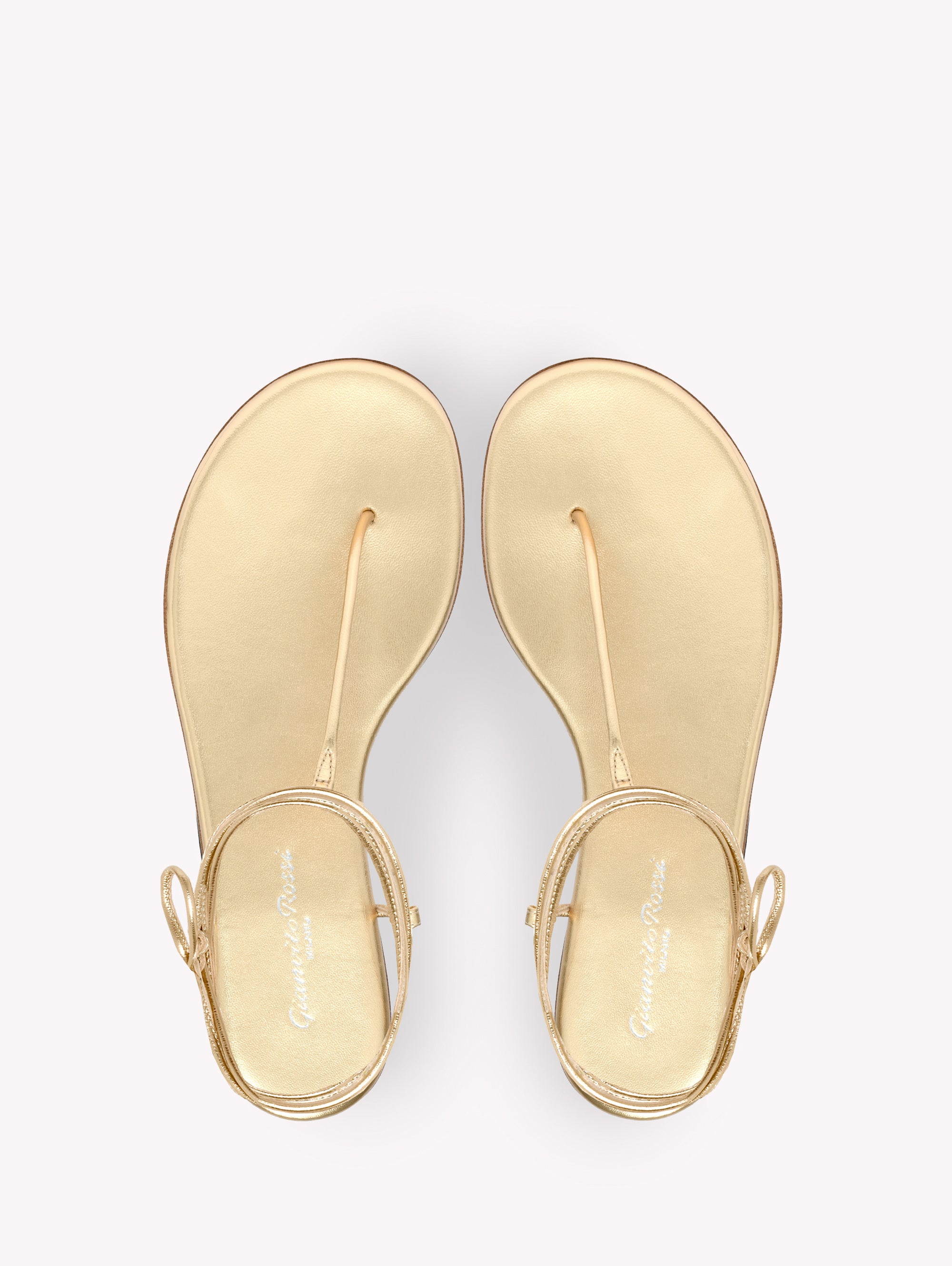 GWYNETH FLAT
