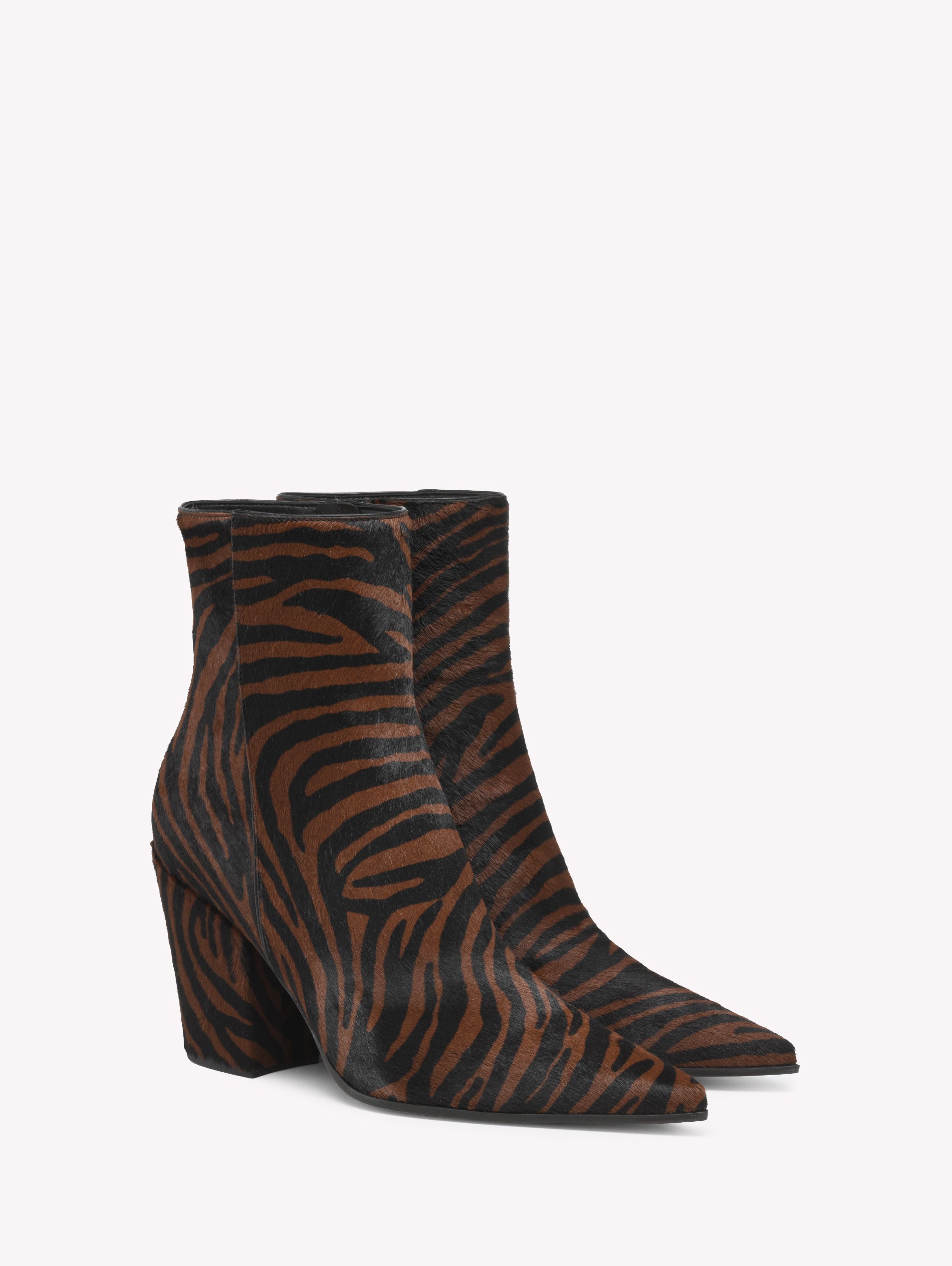 KEINNA BOOTIE