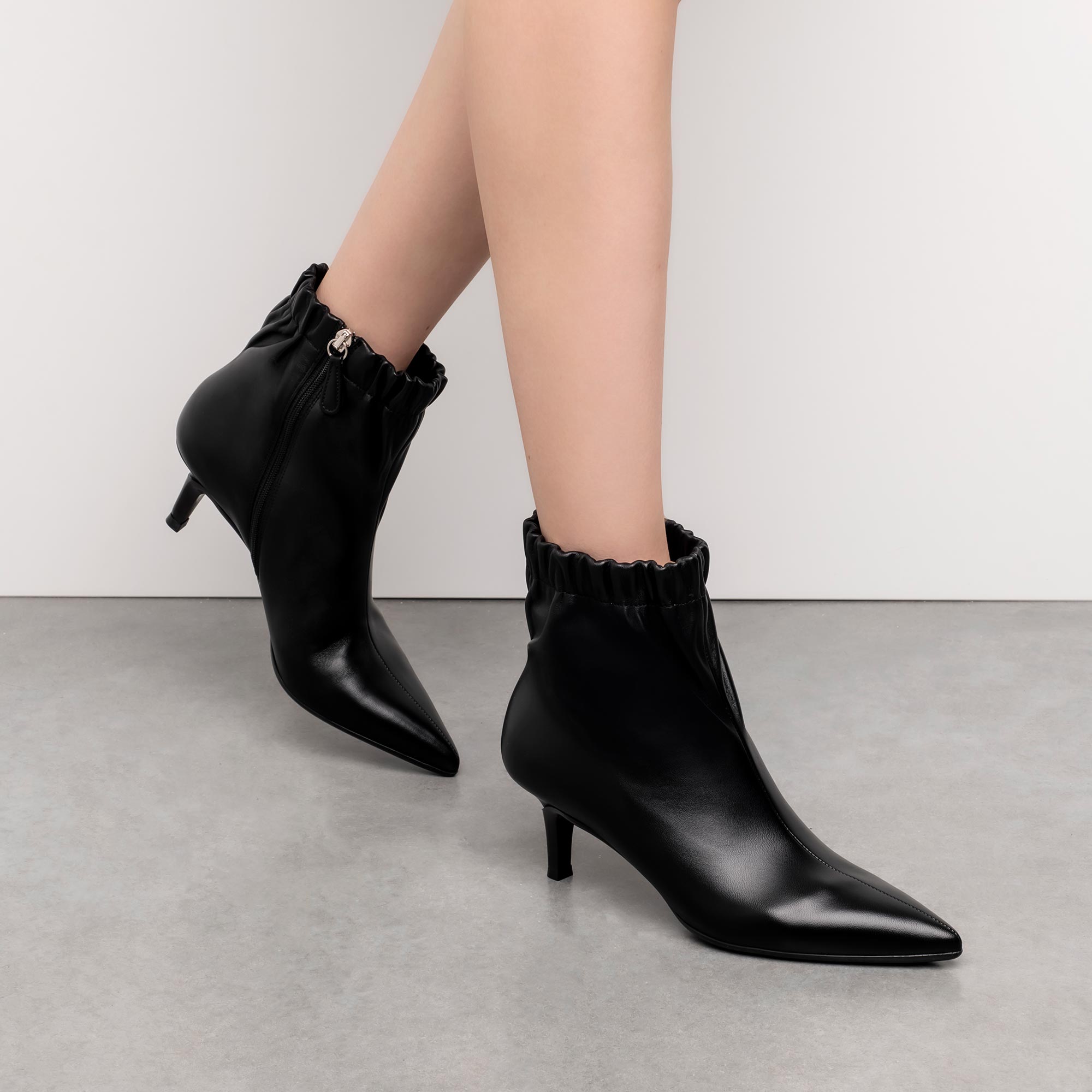 Bottines Alina 55 en cuir lisse - Noir