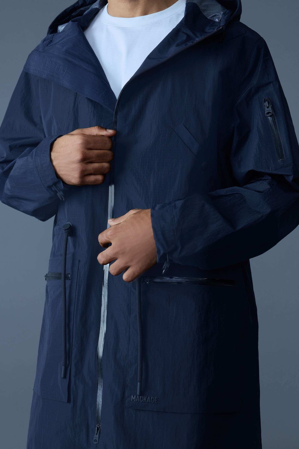 Navy Men's Hooded Rainwear/ Rainproof Coat