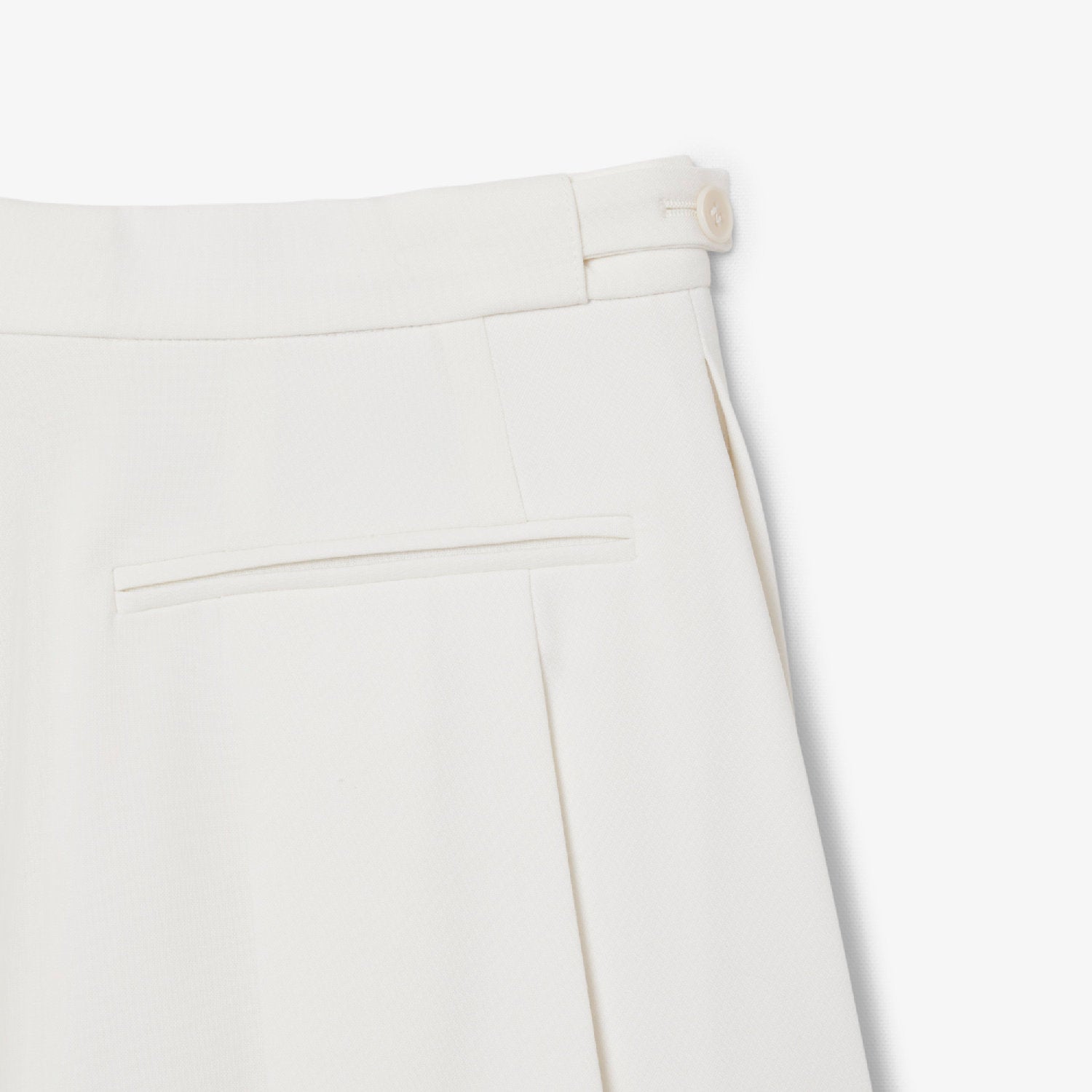 Pleated wool blend Bermuda shorts - White