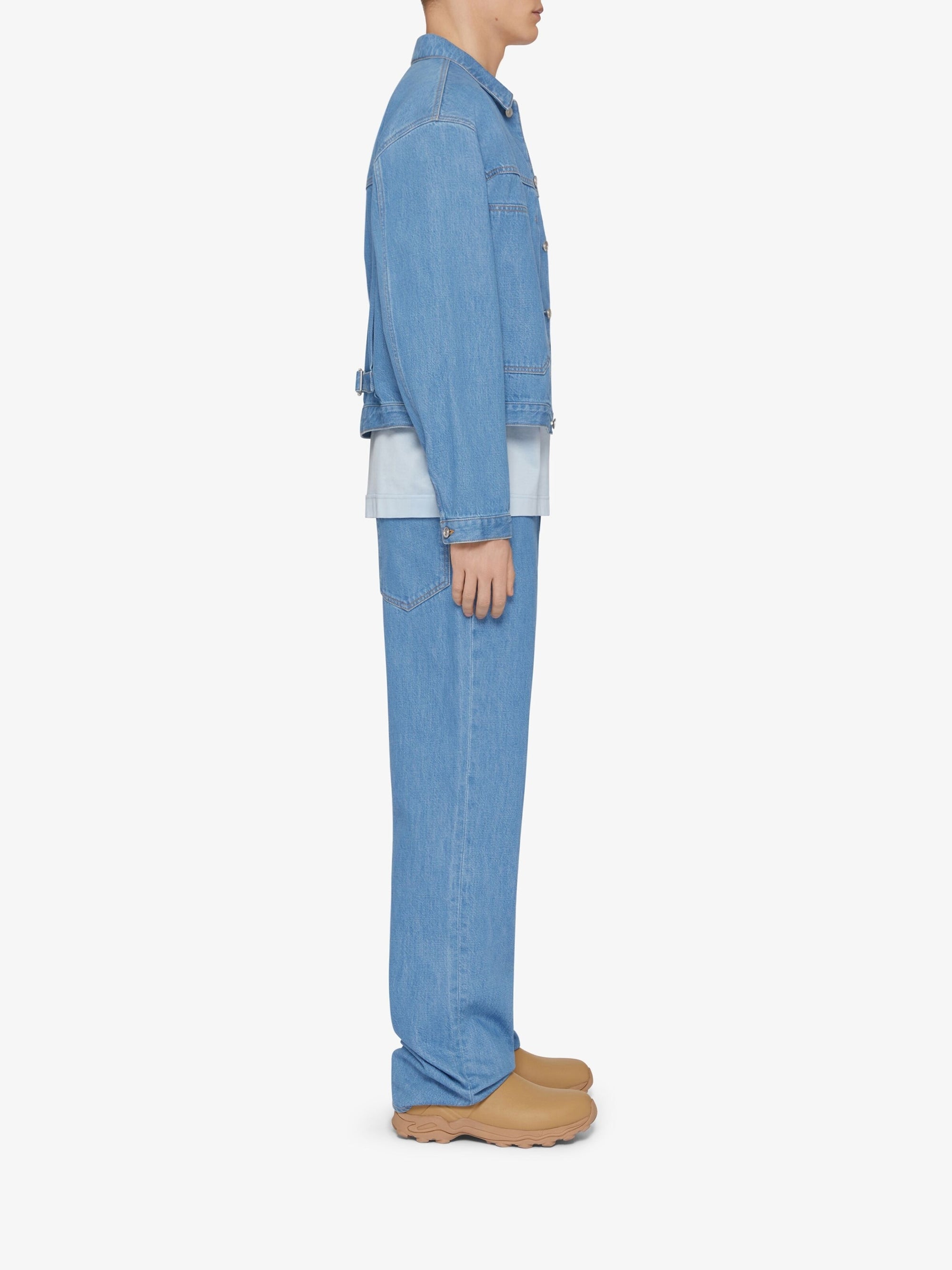 Jean avec rivets métalliques 4G- Bleu Clair