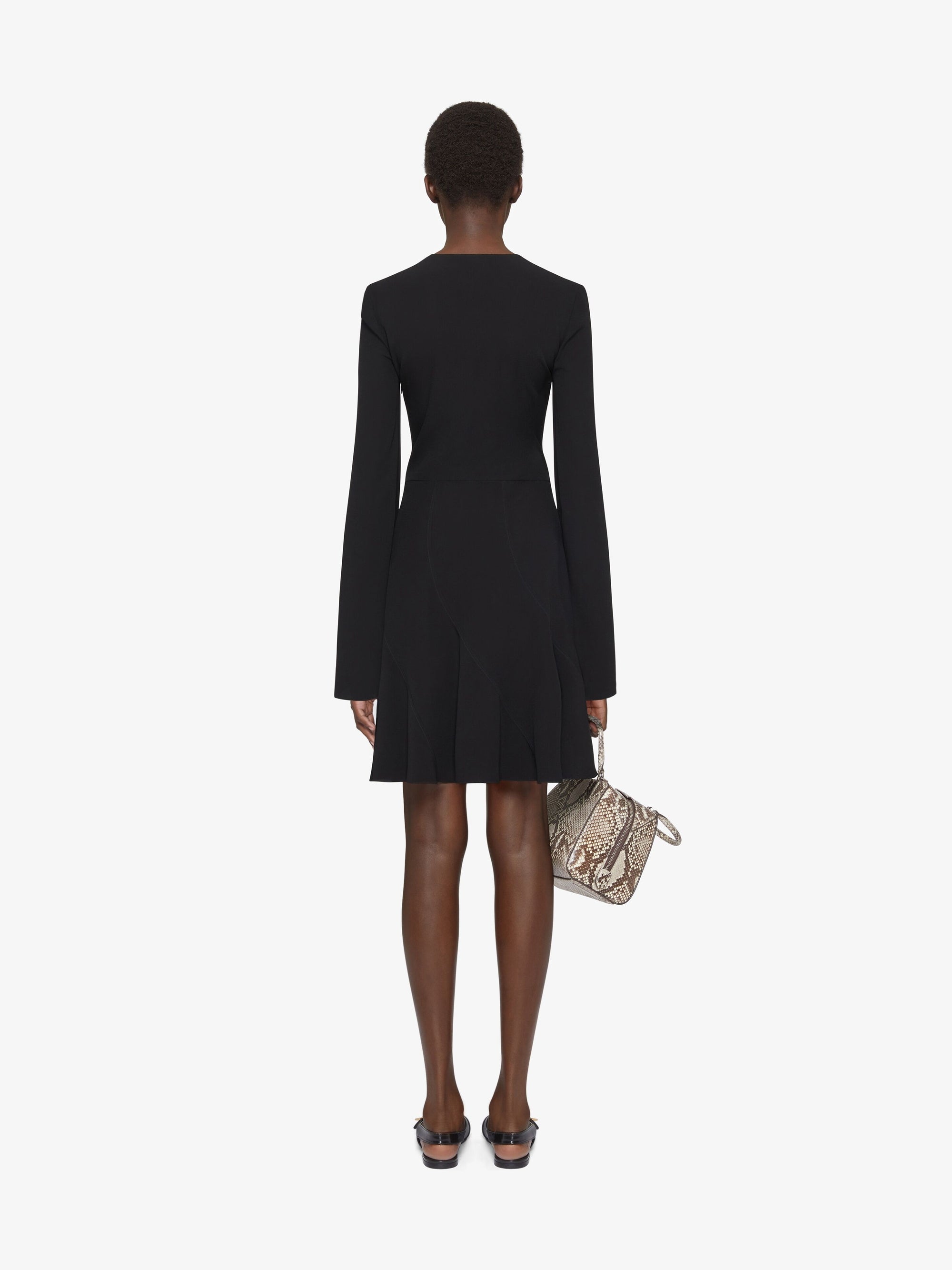 Robe à détail 4G Liquid - Black