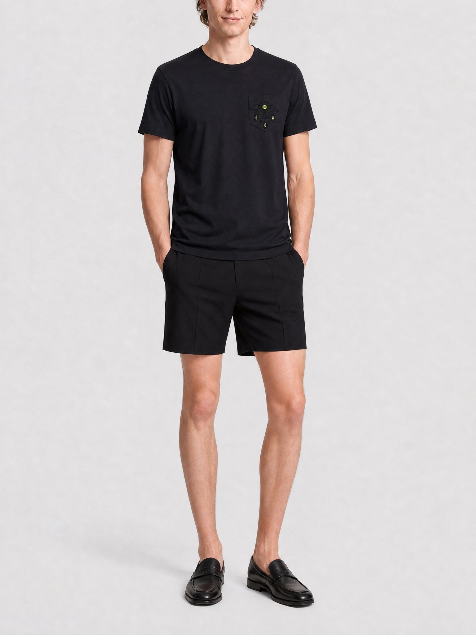 T-shirt avec broderies et pierres - Black