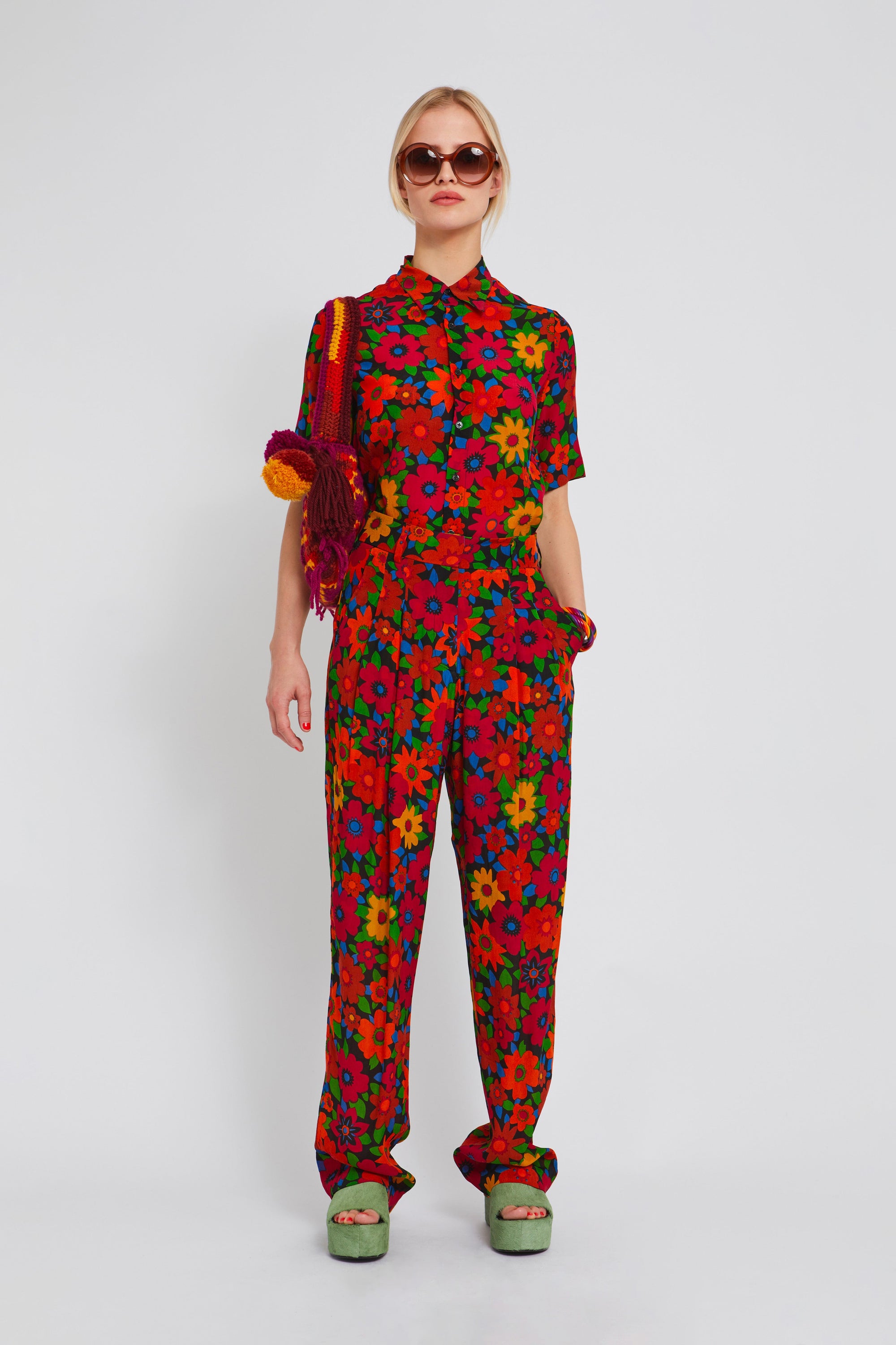 2_79€_WARNING_FRIDA SHIRT GIRL - Frida